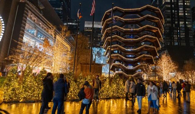 La Navidad en Nueva York es solo un árbol decorado