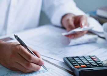 El IRS condonará impuestos a millones de personas en EEUU: ¿quiénes son elegibles?