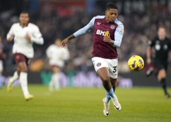 Falta de efectividad consumó la pesadilla del Manchester City en Villa Park