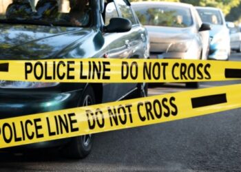 Terrible hallazgo en California: familia turista llegó a una casa y encontró el cadáver de una mujer en el congelador