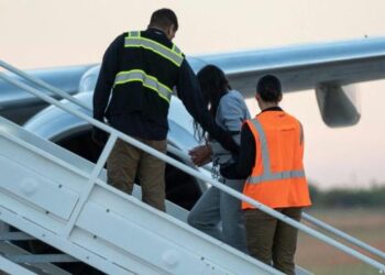 Casi dos mil venezolanos fueron repatriados en 2023 en 15 vuelos, la mayoría desde EEUU