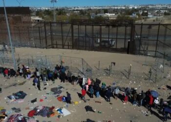 México y EEUU acuerdan mantener abiertos pasos fronterizos