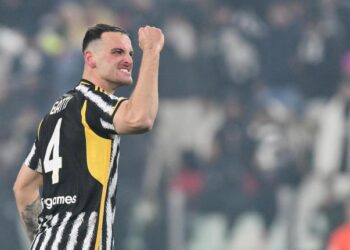 Juventus liquidó a Napoli en un partido decidido por el balón estático