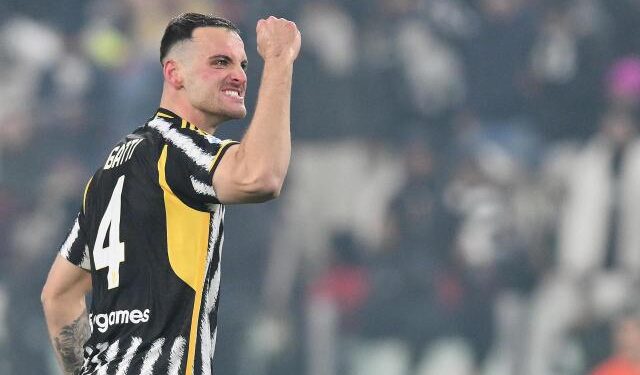 Juventus liquidó a Napoli en un partido decidido por el balón estático