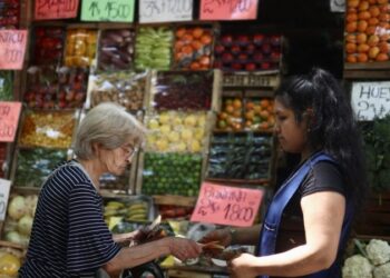 El nuevo Gobierno de Argentina anuncia sus primeras medidas económicas