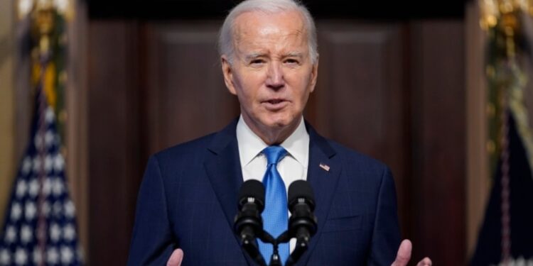 Sondeo revela insatisfacción con posible revancha entre Biden y Trump para 2024