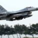 Avión F-16 estadounidense se estrella en Corea del Sur y su piloto es rescatado tras ser expulsado