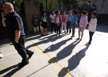 Migrantes abandonan Tijuana ante la desesperación de no cruzar de México a EEUU