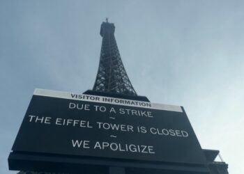 La torre Eiffel está cerrada por huelga de trabajadores