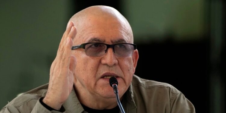 Guerrilla del ELN dice que suspenderá secuestros sólo si gobierno de Colombia financia alto el fuego