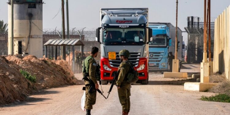 Ayuda a Gaza entra por Jordania por primera vez desde octubre