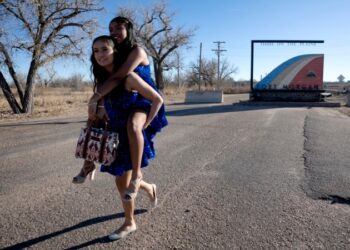 El pueblo de Colorado que acoge a los migrantes con una red de apoyo única