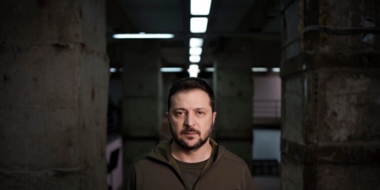 La narrativa desinformadora sobre el supuesto enriquecimiento de Zelenskyy durante la guerra de Ucrania