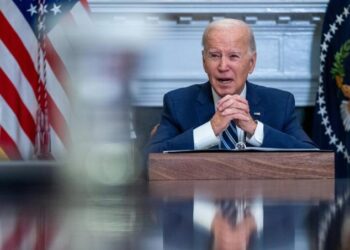 ¿Qué haría falta para que Biden sea destituido de su cargo como presidente de EEUU?
