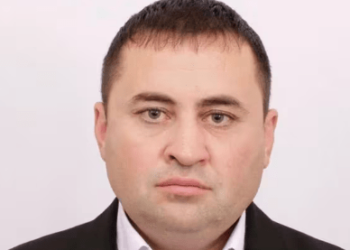 Otra muerte misteriosa en Rusia: aliado de Putin fue encontrado sin vida tras caer desde un tercer piso