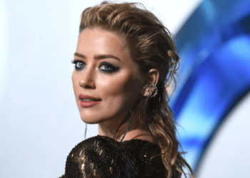 Zack Snyder se sincera sobre su experiencia de trabajo con Amber Heard en DC