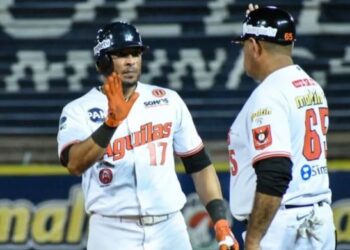 Alex Romero hizo historia al llegar a los mil hits en la Lvbp (Video)