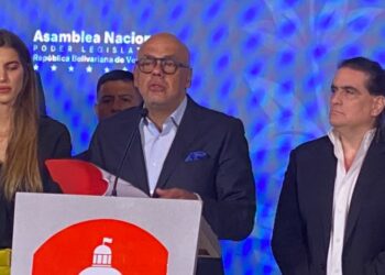 “Eran de color rosado”, así describió Jorge Rodríguez a los supuestos torturadores de Alex Saab en Cabo Verde