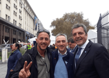 La historia detrás de Gastón Mercanzini, el exfuncionario que le lanzó una botella a Milei en la asunción presidencial