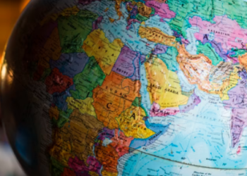 Las mujeres son ya la mitad de los migrantes del mundo, según un informe de una ONG