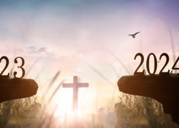 Oración para despedir el 2023 y recibir el Año Nuevo 2024