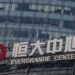 Cómo estalló la burbuja inmobiliaria de Evergrande que dejó sin casa a miles de chinos