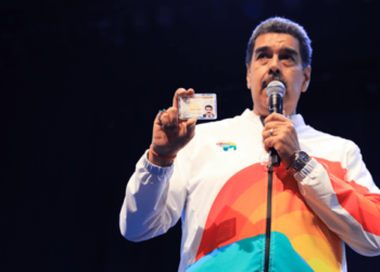 ¿Habrán colas?, Maduro prometió entregar cédulas en Tumeremo para los esequibanos