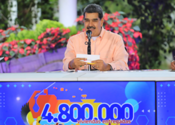 Maduro prometió construir casas en el Esequibo mientras el resto de Venezuela sufre crisis habitacional