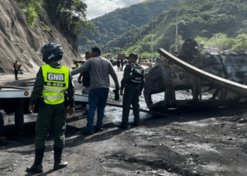Después de la tragedia, autoridades se dignaron a asfaltar tramo afectado en la autopista GMA (Video)