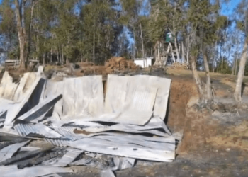 Ataque incendiario de hombres armados devastó una iglesia en Chile