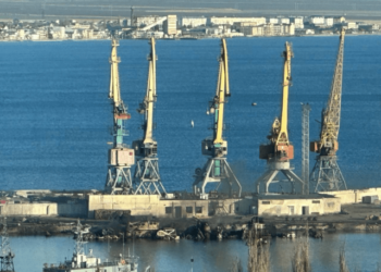 Ministerio de Defensa ruso confirmó hundimiento de uno de sus buques más valiosos en Crimea