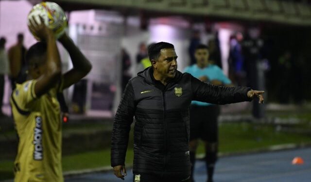 Águilas Doradas de César Farías clasificó por primera vez a la Copa Libertadores