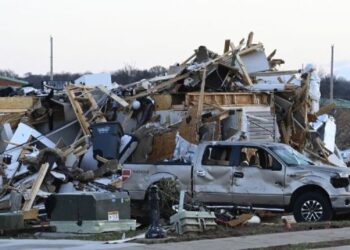 IMÁGENES FUERTES: Hombre de 25 años sobrevive a tornado en Tennese