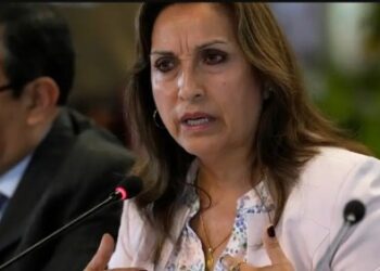 “Se dice que está por Venezuela”: Boluarte le pide a “cómplice” de corrupción de Pedro Castillo que responda ante la Justicia de Perú