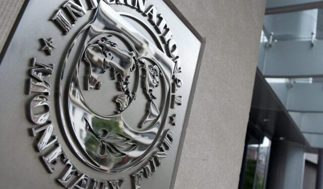 FMI: Argentina necesita un banco central “fuerte y creíble” para reducir la inflación