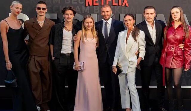 La familia Beckham se volvió VIRAL por su cena de Navidad (Video)