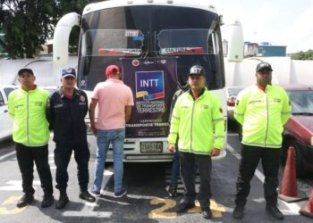 Sanciones administrativas y suspensión por meses: ubicaron a chofer que “volaba” por la Francisco Fajardo 