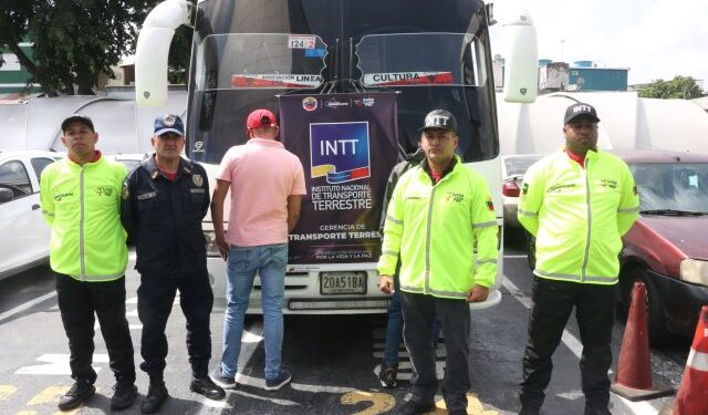 Sanciones administrativas y suspensión por meses: ubicaron a chofer que “volaba” por la Francisco Fajardo 