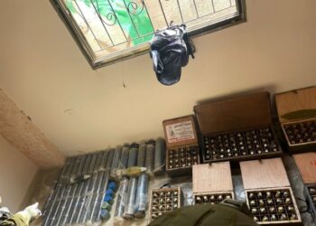 Israel intensificó sus operaciones contra Hamás: hallaron armas en escuelas usadas como refugio