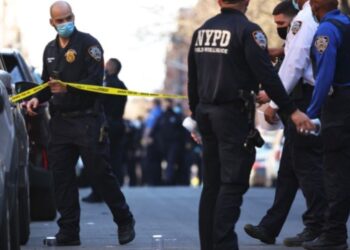 Infidelidad en Nueva York: Encontró a su novio con otra en la cama y lo que hizo luego dejó a todos atónitos