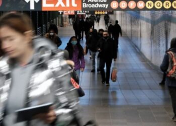 Joven de Florida amenazó con desencadenar tiroteo masivo en metro de Nueva York y enfrentará cargos federales