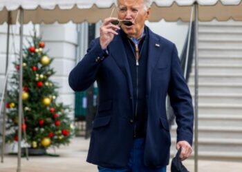 VIDEO: Joe Biden muestra cómo luce la oficina Oval de la Casa Blanca