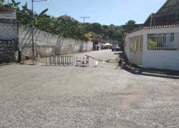 “Pelados”… así se encuentran los centros de votación en Guárico