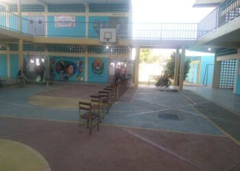 Centros de votación en el norte de Anzoátegui fueron “un peladero” este #3Dic (FOTOS)