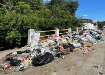 “Cada esquina” de Maracay se ha convertido en un basurero
