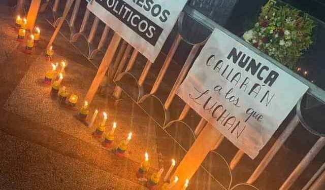 En Mérida realizaron vigilia por una “Navidad sin presos políticos”