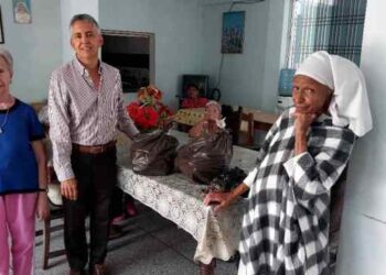 Voluntarios llevaron la tradicional hallaca a nueve geriátricos del Táchira