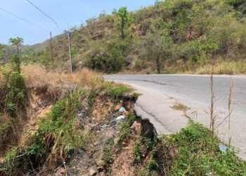 Empresarios exigen construcción de autopista Cumaná-Puerto La Cruz tras más de 30 años de retraso