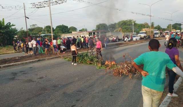 En Barinas recurren a las protestas para evitar que les quiten la luz