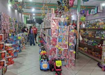 Temporada navideña todavía no llena expectativas de comerciantes en Táchira, según economista